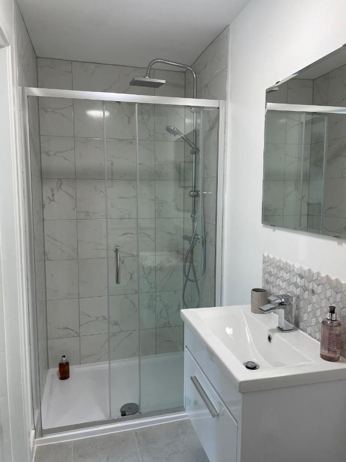 Central, Modern Apartment Борнмут Экстерьер фото