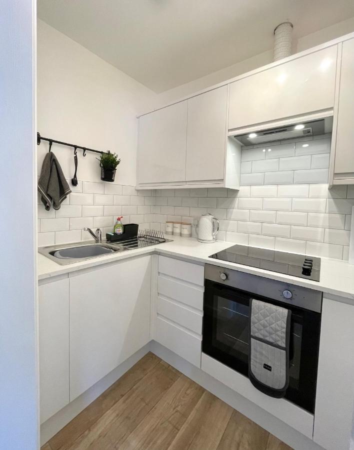 Central, Modern Apartment Борнмут Экстерьер фото
