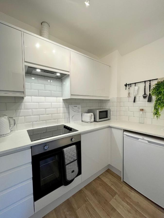 Central, Modern Apartment Борнмут Экстерьер фото